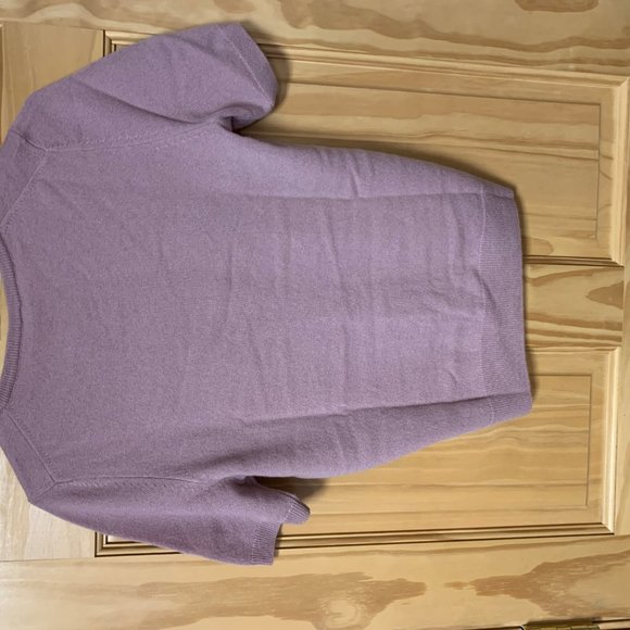 Short Sleeved Monotone Cashmere Sweater - Picture 4 of 4